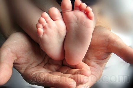 糖皮质激素依赖性皮炎的症状表现——39蜂疗网