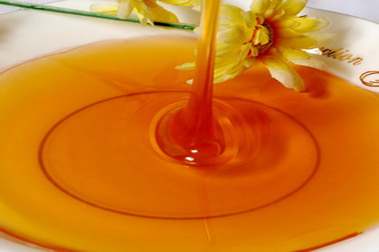 自制蜂蜜保湿补水面膜的做法