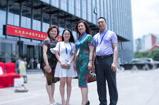 刘忠玲荣任世界中联蜂疗专业委员会理事