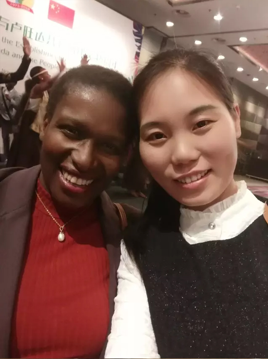 ReLife国际医疗中心同卢旺达使馆沟通频繁,结下了深厚的友谊,直到今天,几十位来自卢旺达的患者到ReLife国际医疗中心接受中医治疗,都有了不同程度的改善