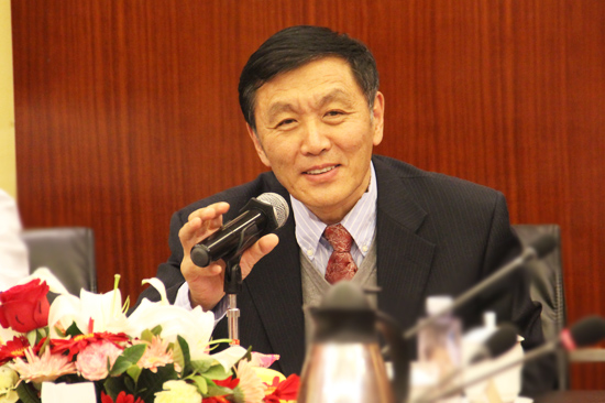 桑滨生秘书长参加世界中医药学会联合会蜂疗专业委员会成立筹备会,并在会上进行发言