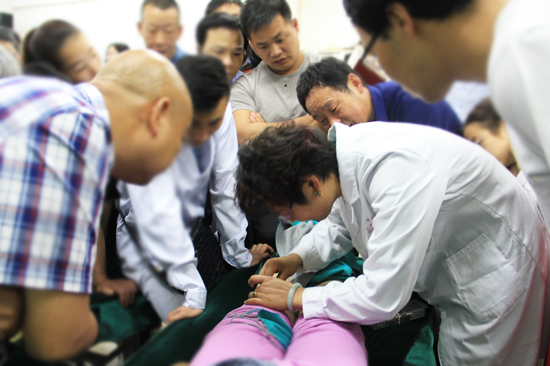 张和颁参加39蜂疗(广东)2018首期实战集训班学习