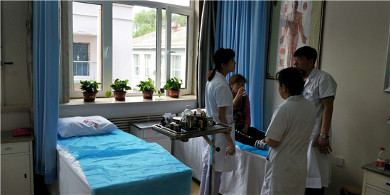 《经济半小时》 走一线看经济 大有可为的甜蜜事业