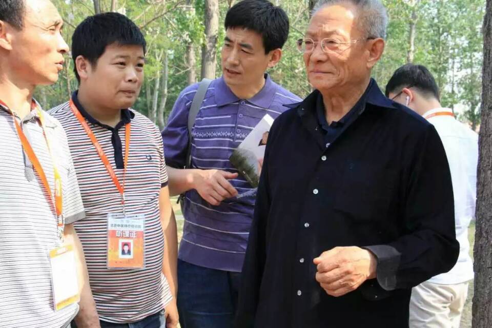 王孟林在指导学员