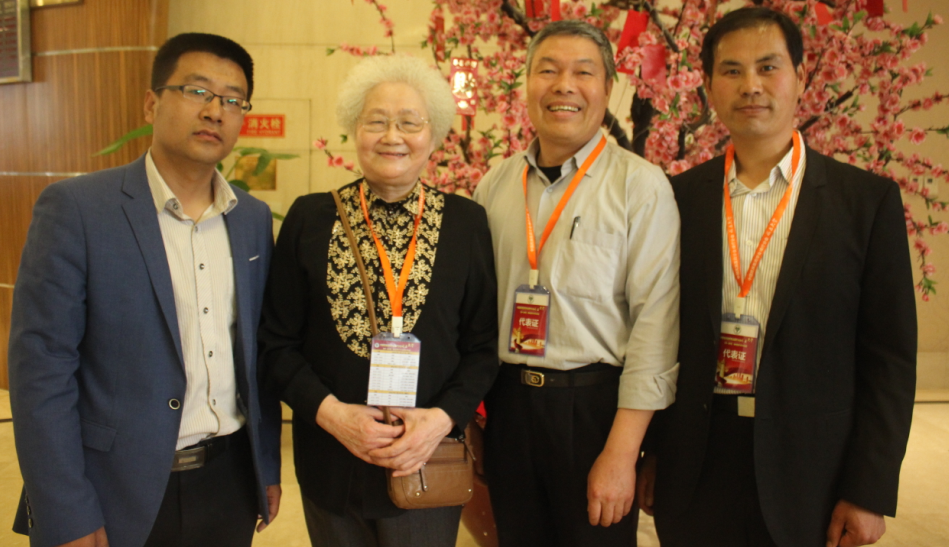 我与周洪兴，刘洪涛，任存虎合影