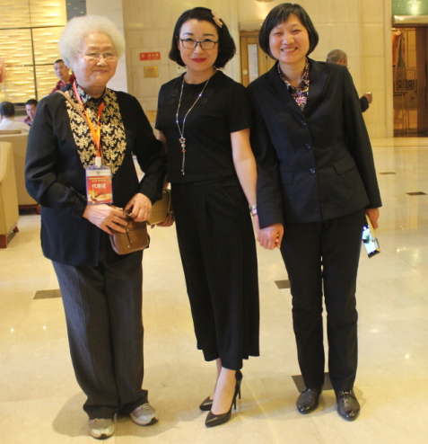 我和方新连主任等合影