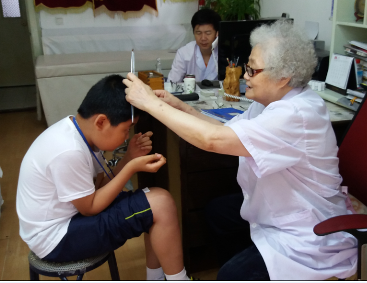 6月30日第7次蜂刺是他自己来我们诊所的。