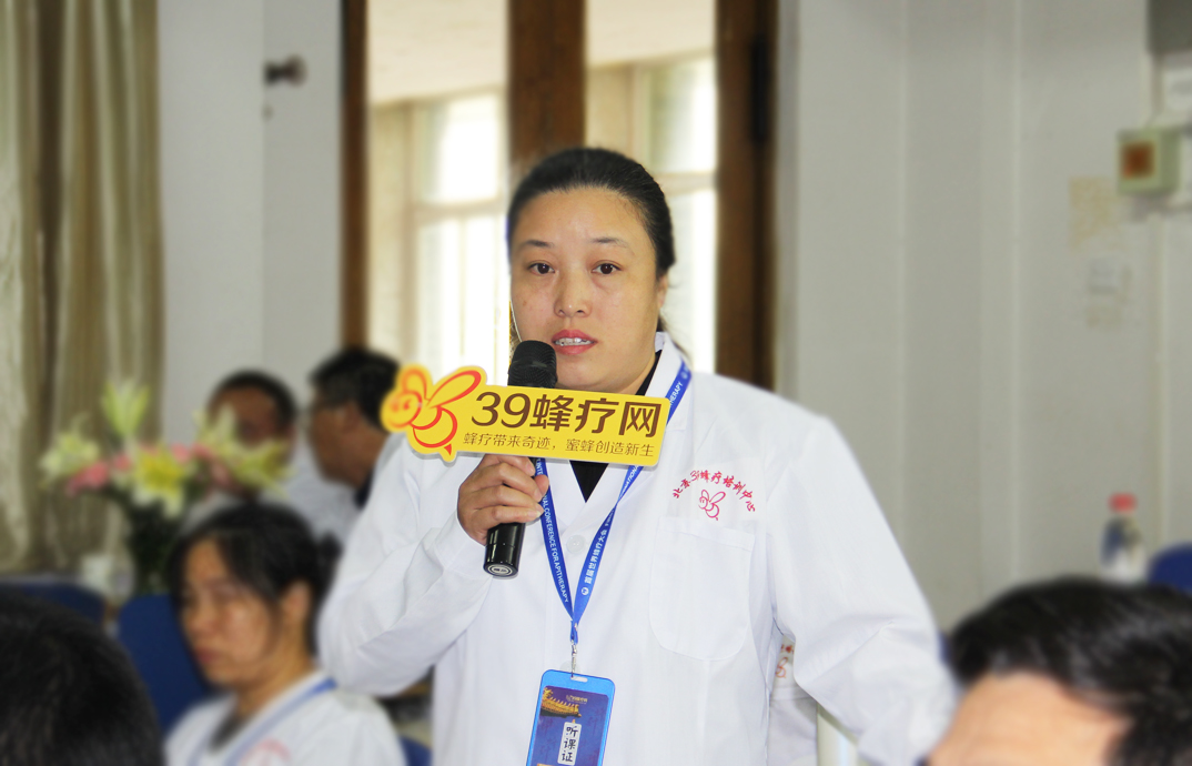 杨发敏同学在开学典礼上讲话